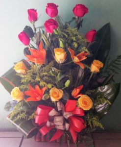 Rosas con Lilys - Flores, Floreria, Floristeria