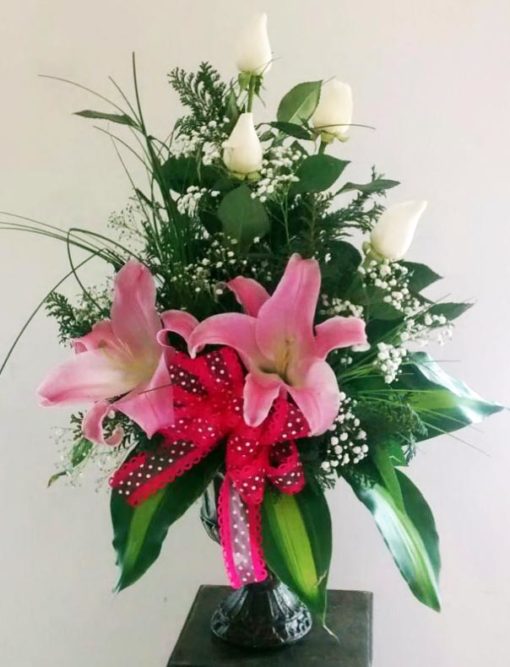 Rosas, Lilys y Nube - Flores, Florería, Floristería