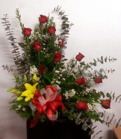 12 Rosas con Lilys y Dolar - Flores, Florería, Floristería