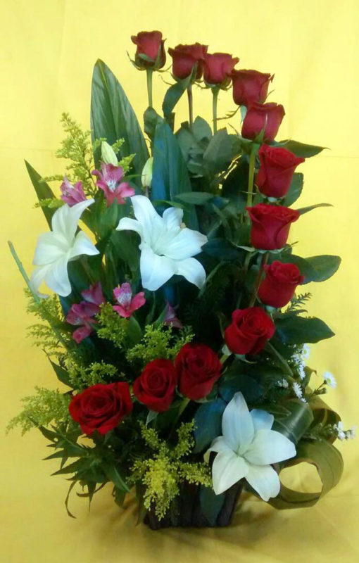 12 Rosas con Lilys - Flores, Florería, Floristería