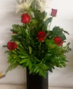 6 Rosas en Base de Madera - Flores, Florería, Floristería