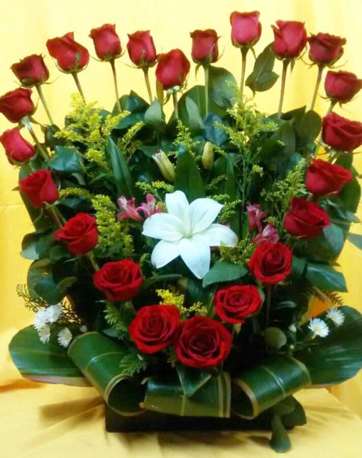 Corazón con 24 Rosas - Flores, Florería, Floristería