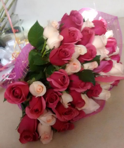 Buque con 50 Rosas - Flores, Florería, Floristería