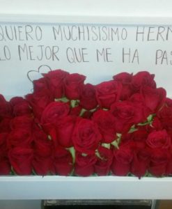 100 Rosas en Caja de Madera - Flores, Florería, Floristería
