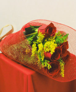 Bouquet de 6 Rosas con Follaje en Red - Flores, Florería, Floristería