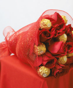 Bouquet de 12 Rosas con Chocolates en Red - Flores, Florería, Floristería