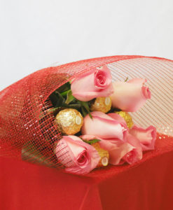 Bouquet de 6 Rosas con Chocolates en Red - Flores, Florería, Floristería