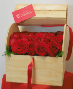 Baúl con 24 Rosas - Flores, Florería, Floristería