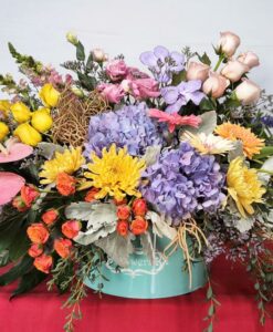 Primaveral con Flores, Gerberas, Orquídeas, Anturios, Tulipanes y Rosas - Flores, Florería, Floristería