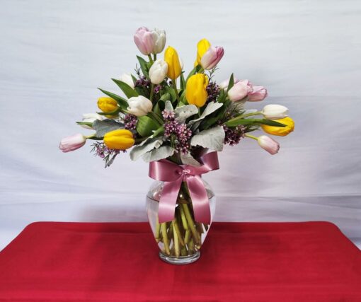 Jarrón con 30 Tulipanes - Flores, Florería, Floristería